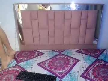 cherries_and_wine_ – webcam model profile photo Image 11