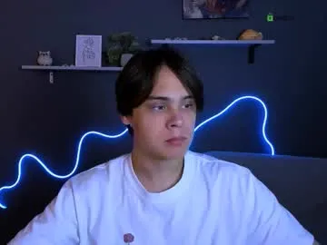 petites_perles – webcam model profile photo Image 10