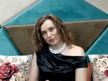 mazymayes – webcam model profile photo Image 3