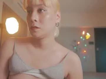 your_dolls – webcam model profile photo Image 10