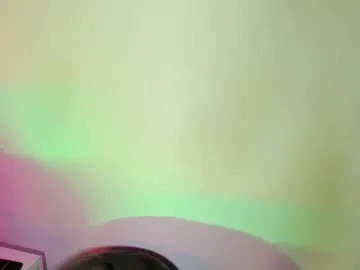 pinkypuppa – webcam model profile photo Image 12