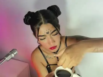 pinkypuppa – webcam model profile photo Image 18