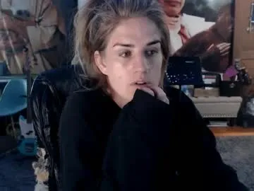 isabel_millher – webcam model profile photo Image 4