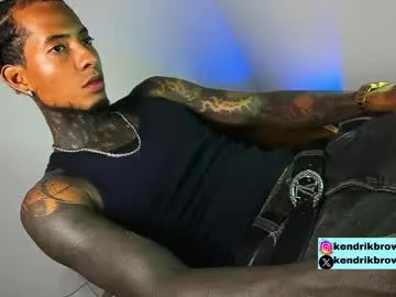 petites_perles – webcam model profile photo Image 15