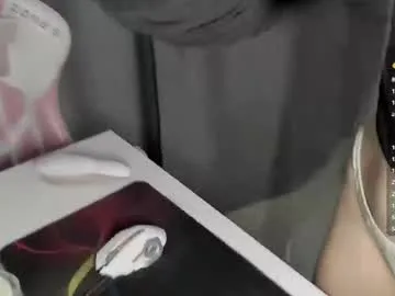 mia_wintermood – webcam model profile photo Image 3