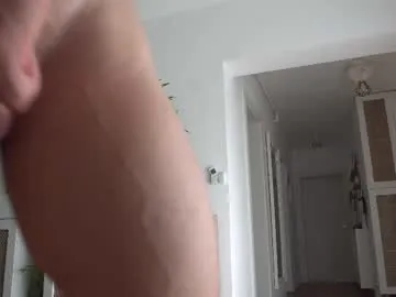 petites_perles – webcam model profile photo Image 12