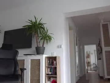 petites_perles – webcam model profile photo Image 2