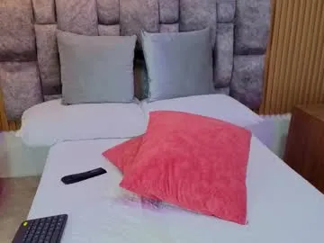 kumamonchik – webcam model profile photo Image 17