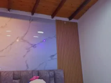 kumamonchik – webcam model profile photo Image 5