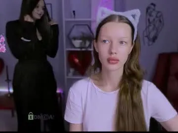 ErikaBonnie – webcam model profile photo Image 4