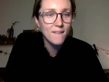 scarletttsinner – webcam model profile photo Image 11