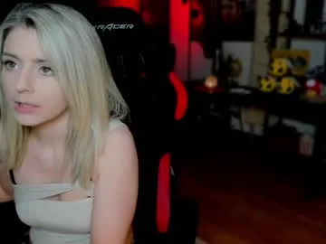 your_dolls – webcam model profile photo Image 12