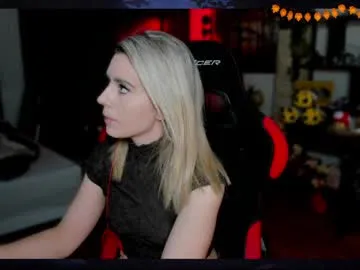 your_dolls – webcam model profile photo Image 14