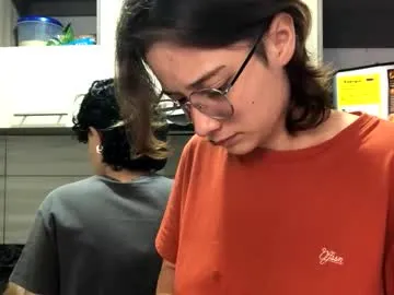 petites_perles – webcam model profile photo Image 6