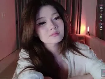 quyenkjos – webcam model profile photo Image 13