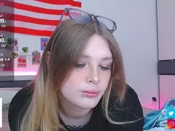 petites_perles – webcam model profile photo Image 9