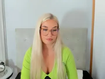 mary_meys – webcam model profile photo Image 4