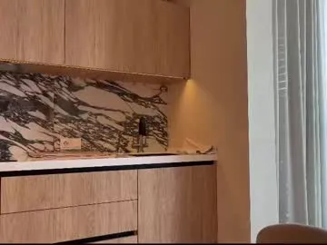 petites_perles – webcam model profile photo Image 12