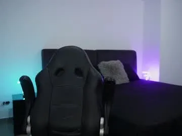 justinnejade – webcam model profile photo Image 3