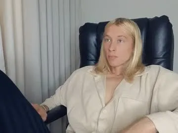 ava_delightt – webcam model profile photo Image 15