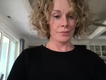 your_dolls – webcam model profile photo Image 19