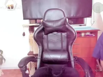 realtryit – webcam model profile photo Image 10