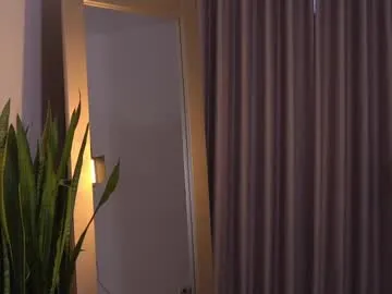 loving_ladies – webcam model profile photo Image 15