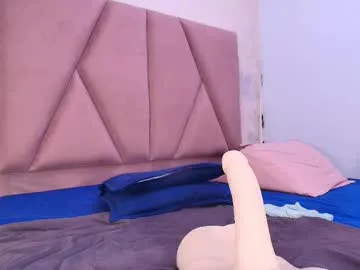 playussoftly – webcam model profile photo Image 8