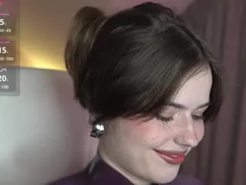 anika_heir – webcam model profile photo Image 7