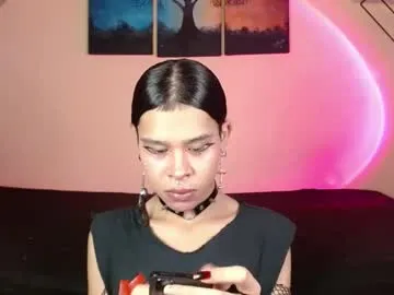 ariellateska – webcam model profile photo Image 9