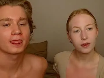 sexy_hot_friends_ – webcam model profile photo Image 9