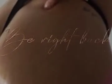 miamontoya – webcam model profile photo Image 8