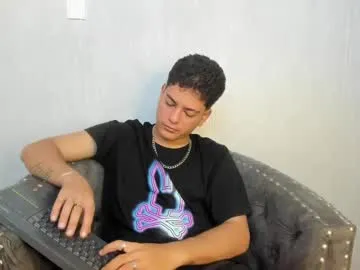 lila_cohen – webcam model profile photo Image 8