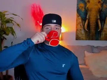 theowonder – webcam model profile photo Image 6