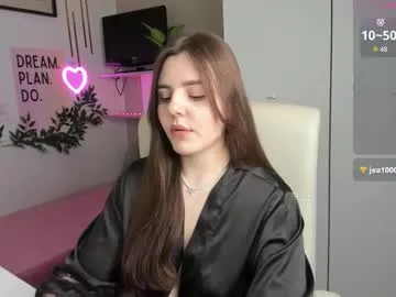 mia_purr – webcam model profile photo Image 16