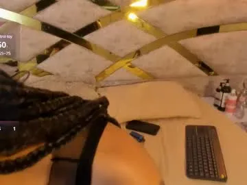 angelic_shawty – webcam model profile photo Image 4