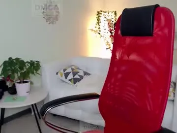 oliviabr0wn – webcam model profile photo Image 9