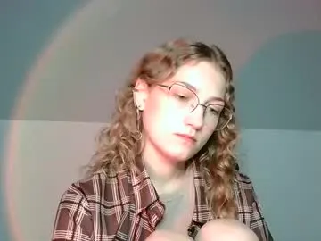 angelsofaurora – webcam model profile photo Image 2