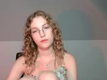 angelsofaurora – webcam model profile photo Image 6