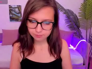 EvelynMills – webcam model profile photo Image 17