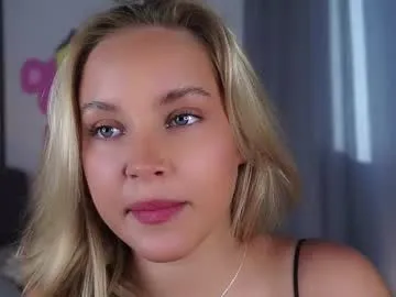 realtryit – webcam model profile photo Image 18