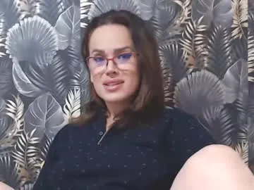 lina_kriss – webcam model profile photo Image 2