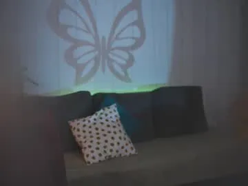 playussoftly – webcam model profile photo Image 4