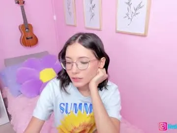 iam_eli – webcam model profile photo Image 2