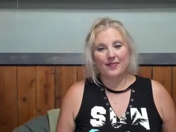 angelsofaurora – webcam model profile photo Image 14