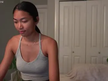 sexy_hot_friends_ – webcam model profile photo Image 4