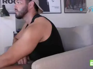 peachyym – webcam model profile photo Image 6