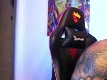 bright_diamonds_054 – webcam model profile photo Image 13