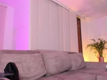 bright_diamonds_054 – webcam model profile photo Image 14