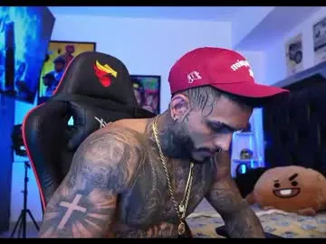 bright_diamonds_054 – webcam model profile photo Image 4